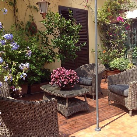 Terrazza Duomo Acomodação com café da manhã Nápoles Exterior foto